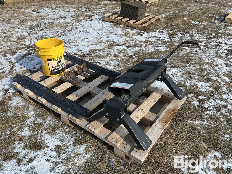 reese-camper-hitch-image-3