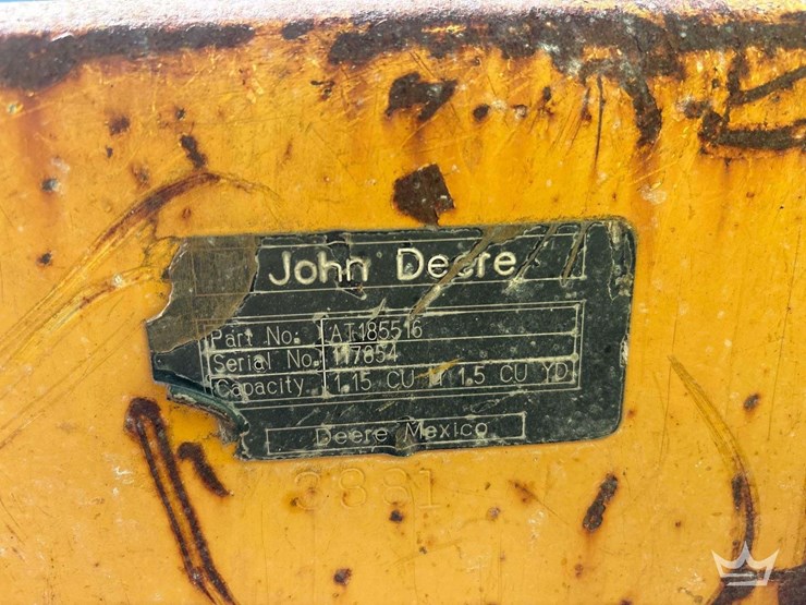 2004-deere-410g-image-22