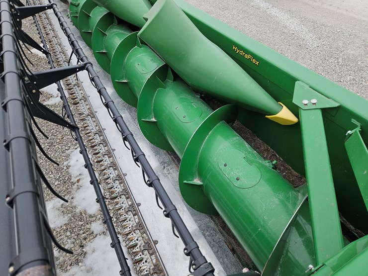 john-deere-630f-image-3