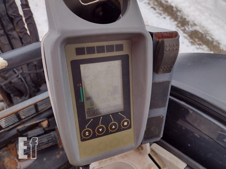 2016-deere-35g-image-7