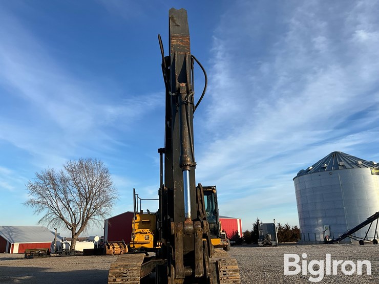 2006-deere-270d-lc-image-2