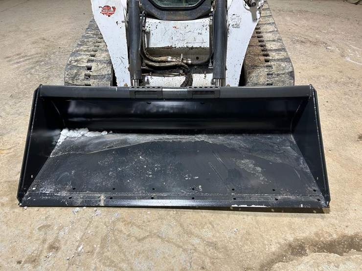 2015-bobcat-t870-image-9