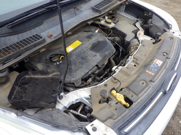 2015-ford-escape-image-11