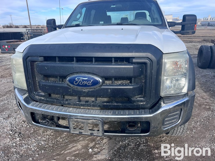 2015-ford-f550-image-16