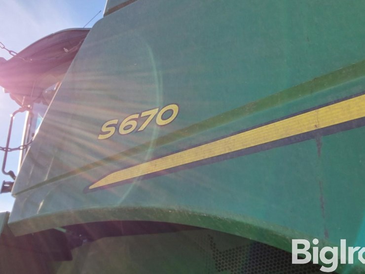2013-john-deere-s670-image-9