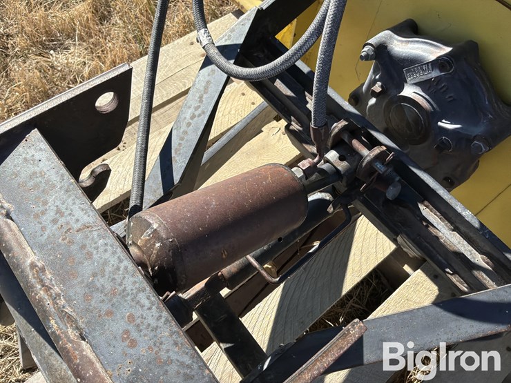 john-deere-snow-blower-compact/utility-tractor-attachment-image-11