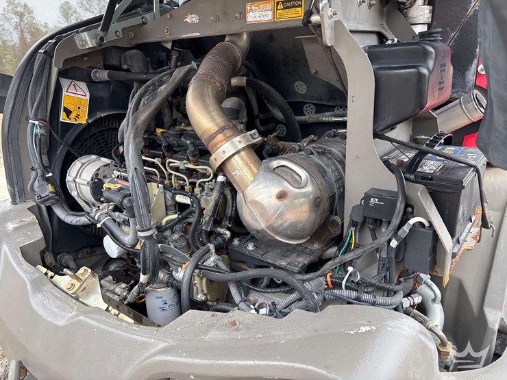 2016-takeuchi-tw65-image-17