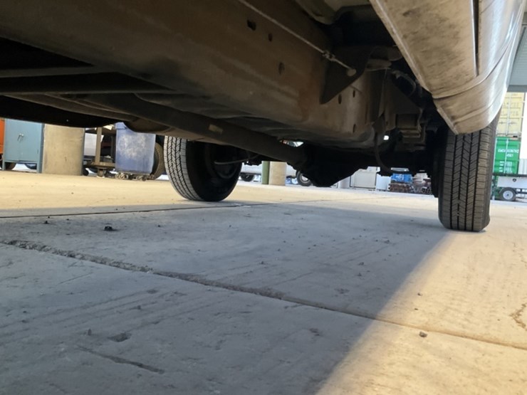 1998-chevrolet-3500-image-25