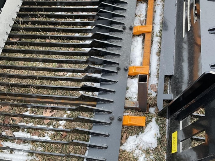 skid-steer-rock-bucket,-serial-cd-yscd251231,-66"-width,-steel-material-image-2