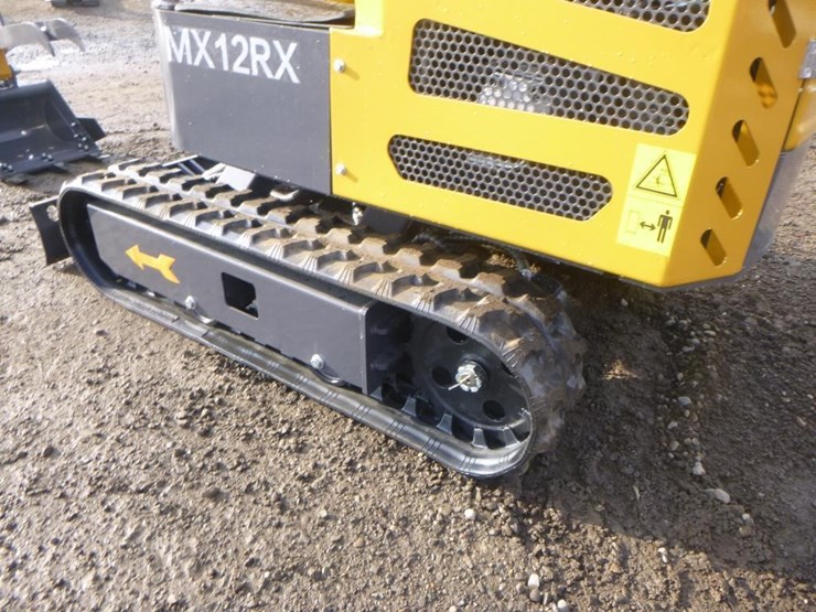 agt-mx12rx-hydraulic-excavator-image-27