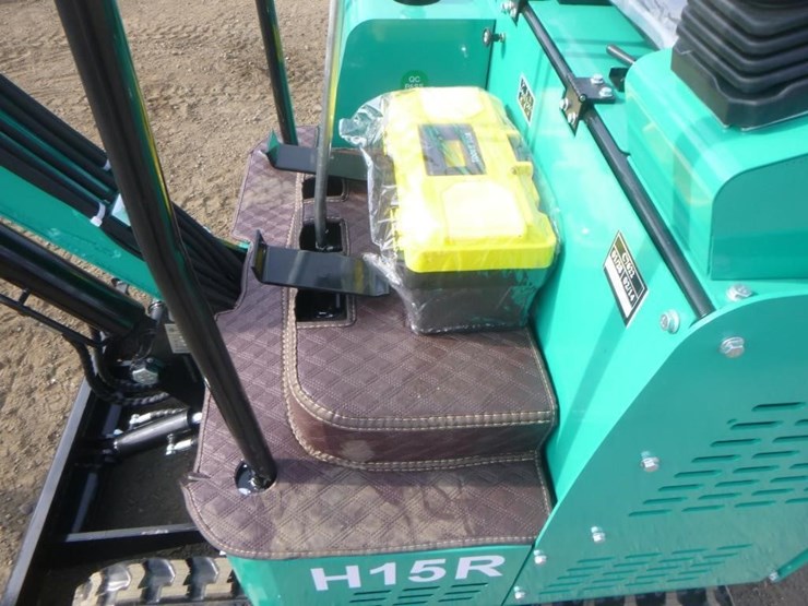 2025-agt-h15r-hydraulic-excavator-image-20