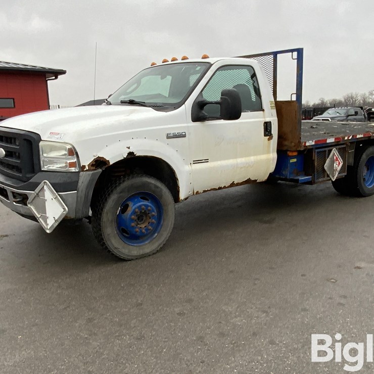 2006 FORD F550 XL