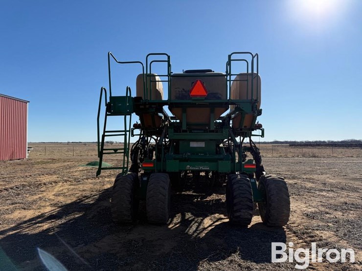 great-plains-yp4024a-3115-31r15-planter-image-6