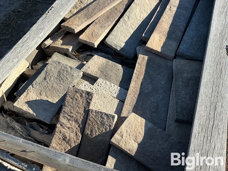 coronado-princeton-granite-stone-siding-image-9