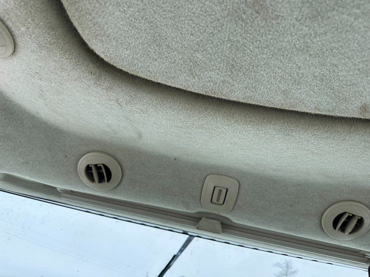 2012-john-deere-8310r-image-54