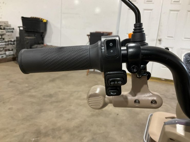 #1347-•-irgc40-mini-golf-cart-image-24