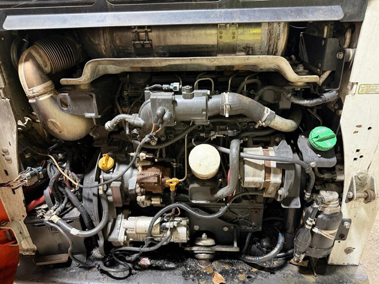 2017-bobcat-t770-image-14