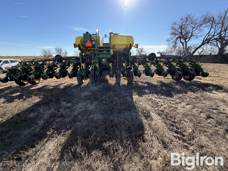 john-deere-1770nt-ccs-image-6