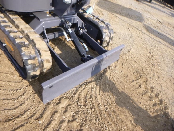 agt-mx12rx-hydraulic-excavator-image-16