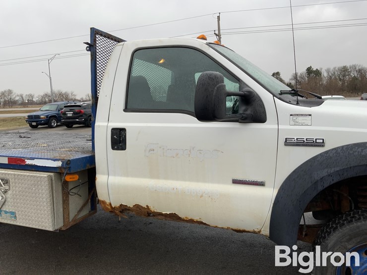 2006-ford-f550-xl-image-11