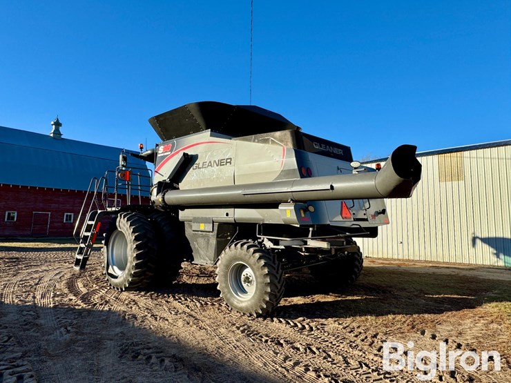 2016-gleaner-s96-image-7