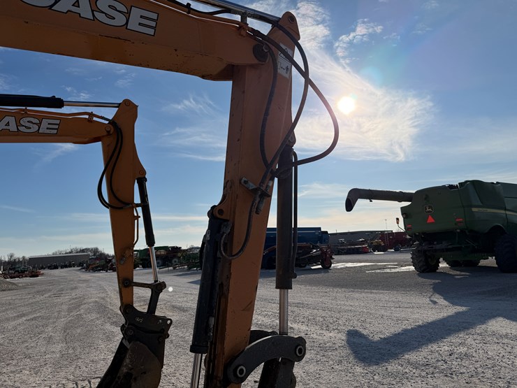 2019-case-cx57c-image-4