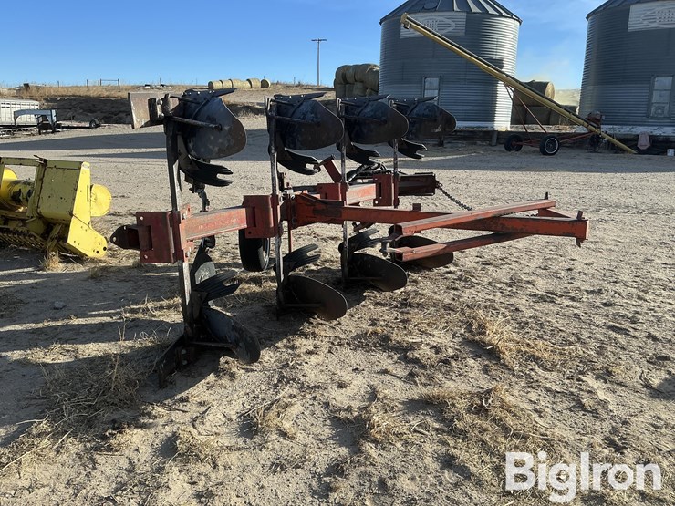 international-145-image-6