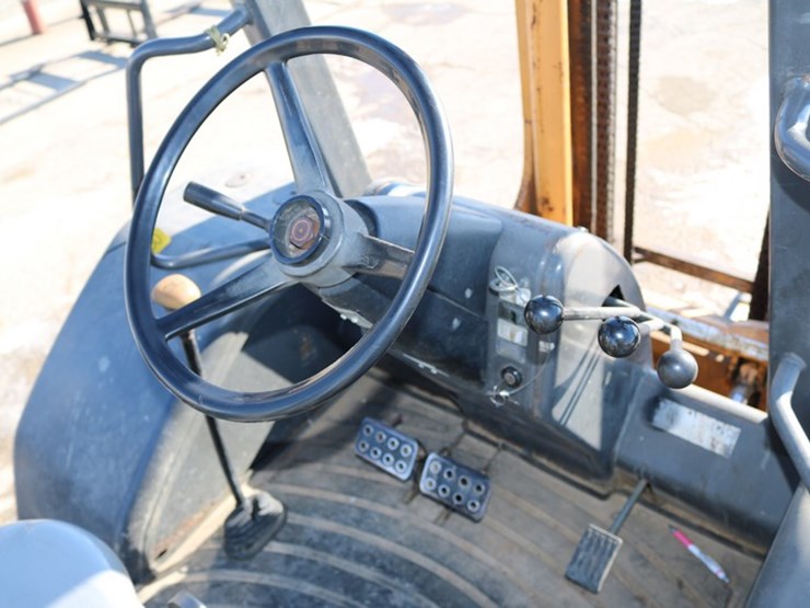 2006-case-586g-image-10