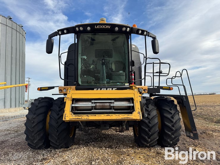 2012-claas-lexion-760-image-2