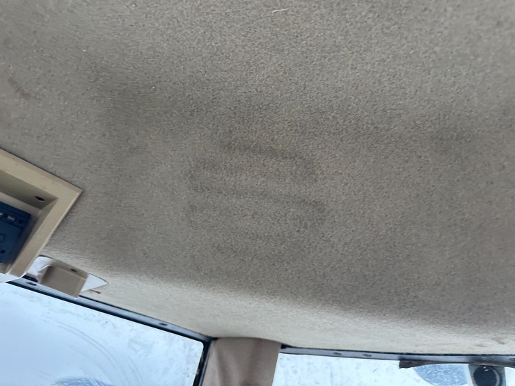 2004-john-deere-8420-image-56