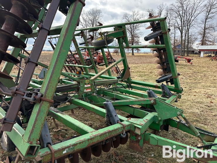 john-deere-724-image-16