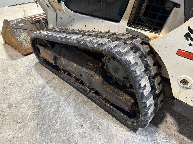 2016-bobcat-t590-image-16