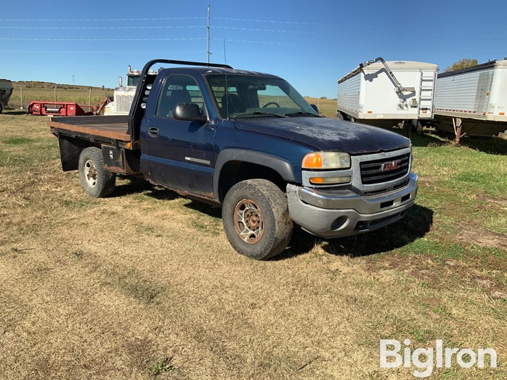 2006-gmc-sierra-2500-image-3