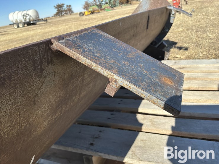 front-end-loader-dozer-blade-image-17