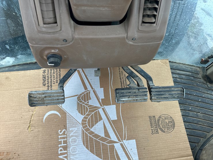 2004-john-deere-8420-image-50