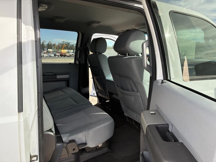 2016-ford-f550-xlt-image-13