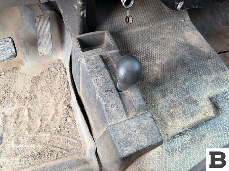 2011-chevrolet-2500-image-17