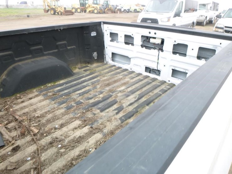 2019-chevrolet-silverado-1500-image-19