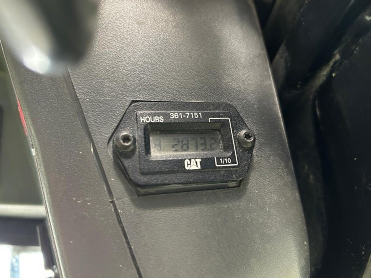 2015-caterpillar-226b3-image-18