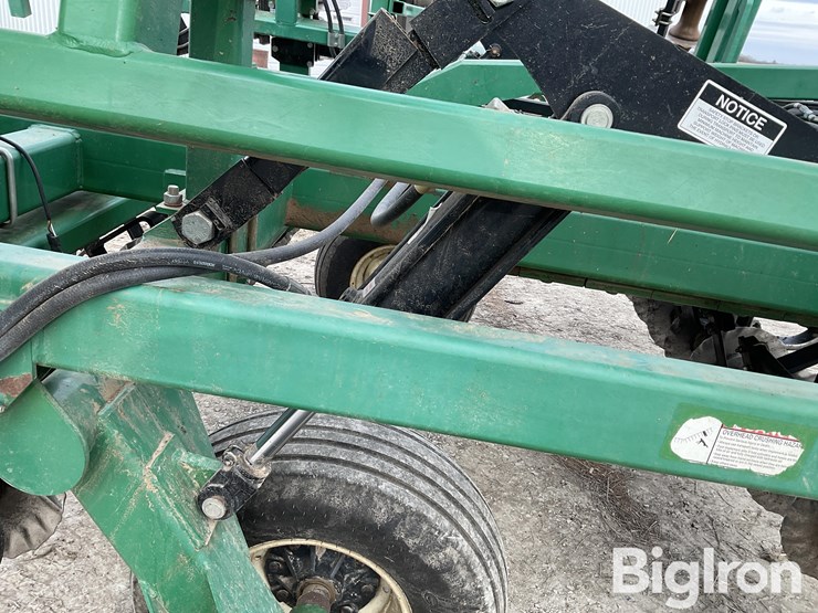 great-plains-2400tt-image-19