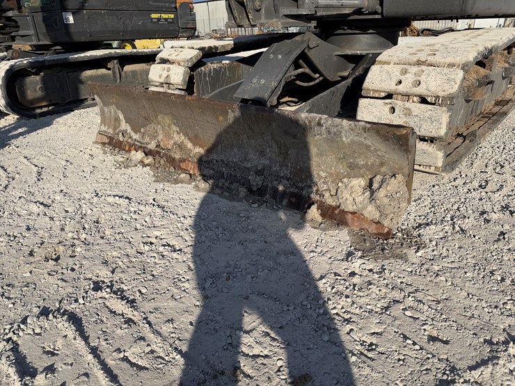 2019-case-cx80c-image-25