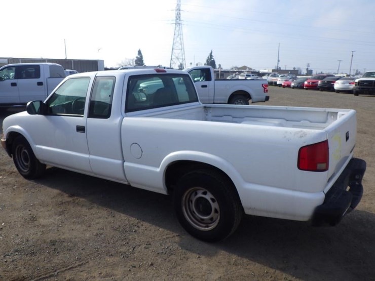 2003-chevrolet-s10-image-4