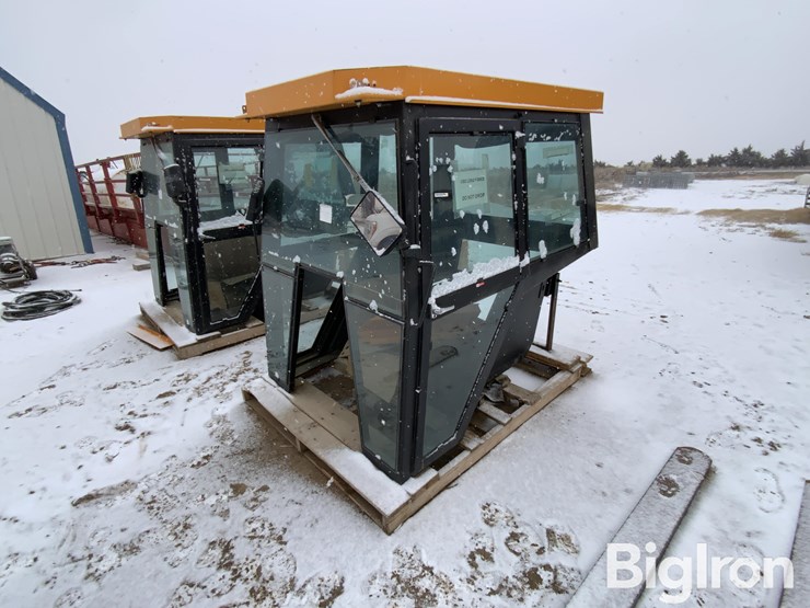 valmet-tractor-cab-&-hood-image-1