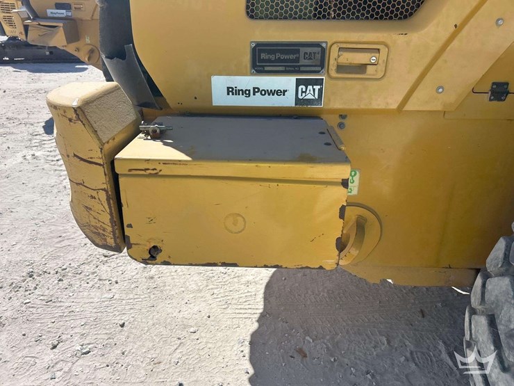 2012-caterpillar-924k-image-26