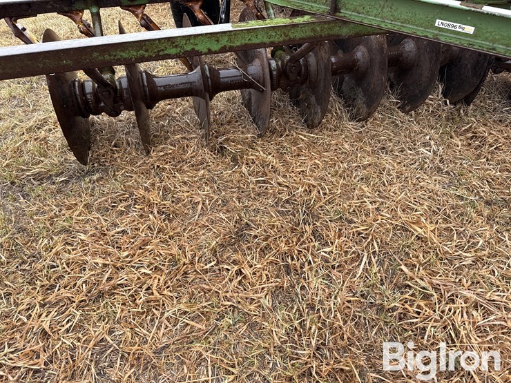 john-deere-10-image-10