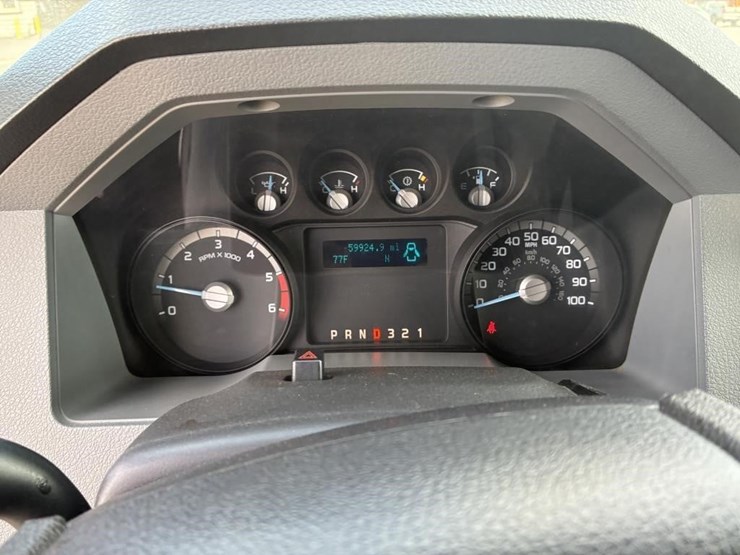 2016-ford-f550-xlt-image-19