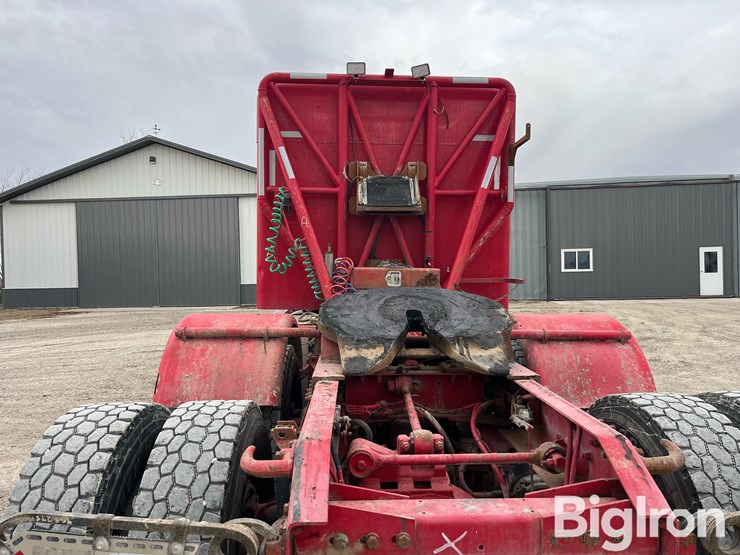 2011-kenworth-t800-image-15