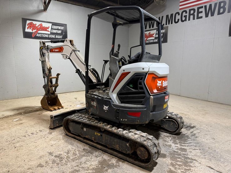 2023-bobcat-e35-image-3