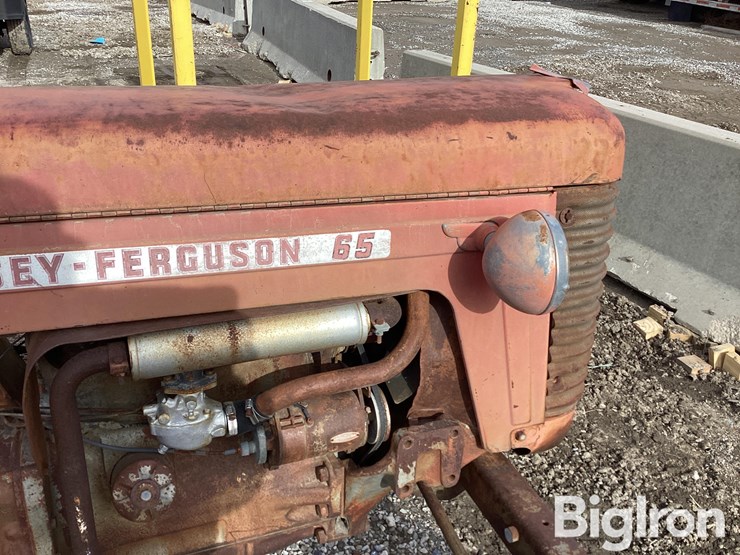 1958-massey-ferguson-65-image-16