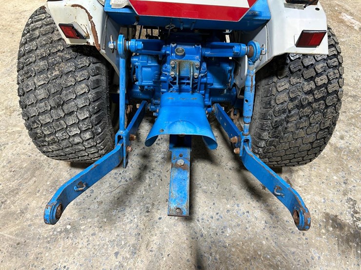 new-holland-1220-image-14